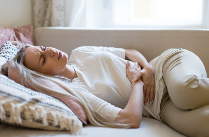 UFE vs. Hysterectomy: Understanding Your Fibroid Treatment Options